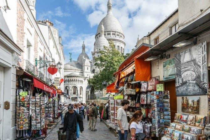 Romantic Montmartre surprise for someone you love